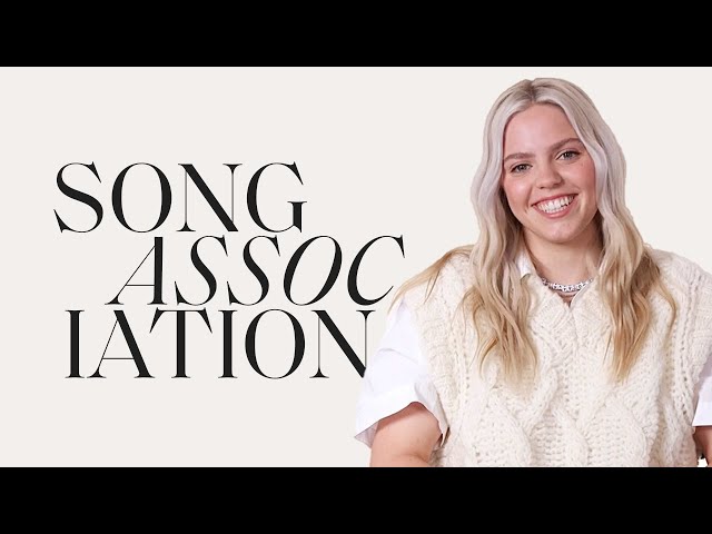 Reneé Rapp Sings "Tattoos", Taylor Swift and Ingrid Michaelson in a Game of Song Association | ELLE