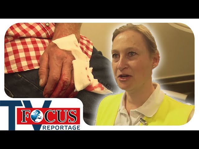 Einsatz Oktoberfest: Unterwegs mit den Wiesn-Sanitätern | Focus TV Reportage