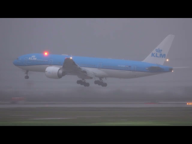 4K | Plane Spotting | Sony RX10 IV Stabilized Footage KLM 777-200ER Landing - April 26, 2024