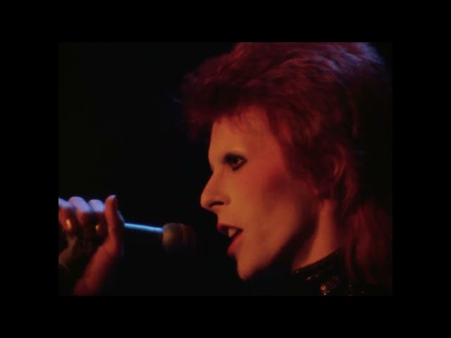 David Bowie - Hang On To Yourself (Live at Hammersmith Odeon, London 1973) [4K Upgrade]