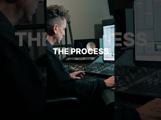 Follow along as @therealmikedean builds a track before your very eyes. #producerlife #musician