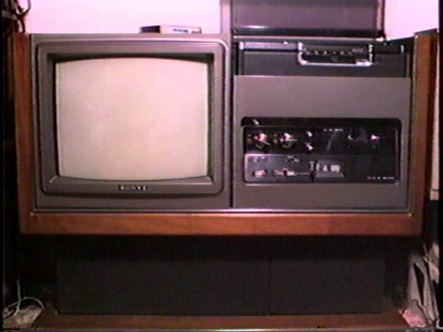 NightLife's "Cleveland Tech Report" - Showing the VERY FIRST Betamax & How it Worked!