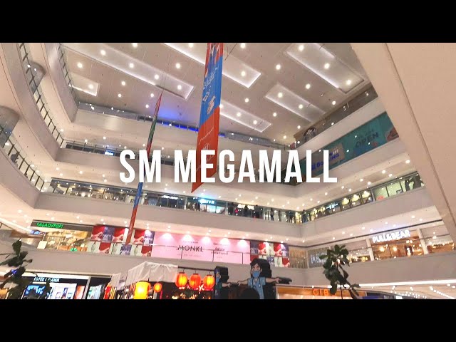 [4K] SM Megamall Walking Tour and Buying dinner at Panda Express | Philippines 🇵🇭 July 2020