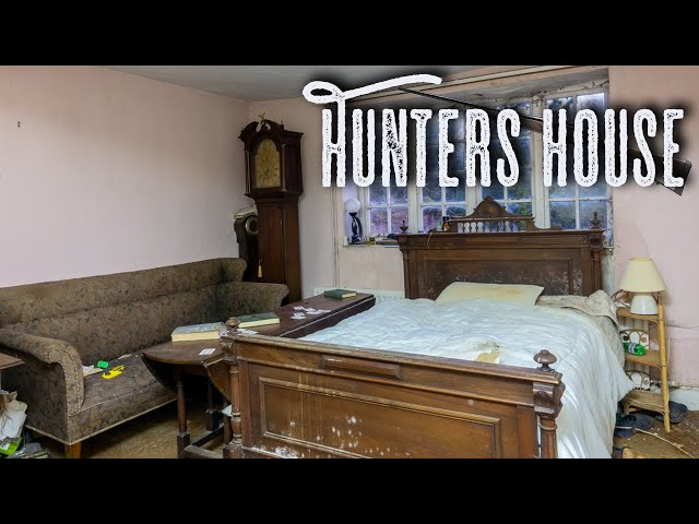 Abandoned House of the English Hunter - Everything left behind