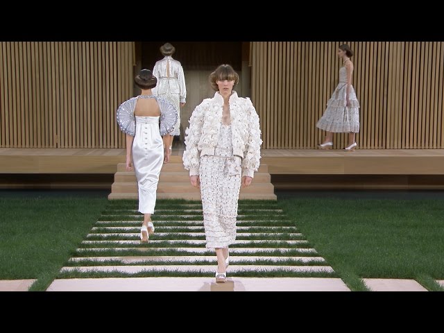 Spring-Summer 2016 Haute Couture Show – CHANEL Haute Couture