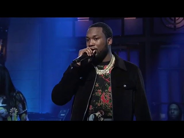 Meek Mill "Going Bad" and "Uptown Vibes" SNL Performance