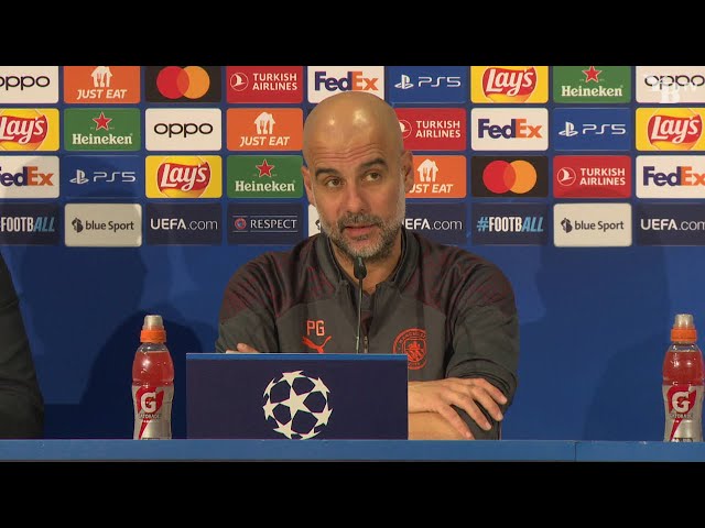 Pep Guardiola und Manuel Akanji bei der Pressekonferenz vor YB - Manchester City