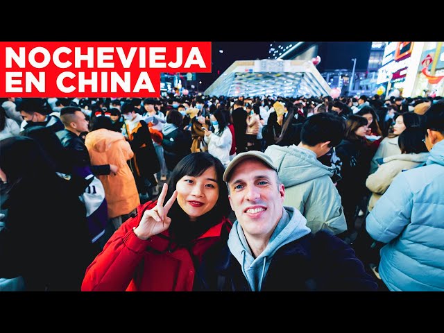 THIS IS HOW WE CELEBRATE NEW YEAR'S EVE IN CHINA | Jabiertzo | (English subtitles)