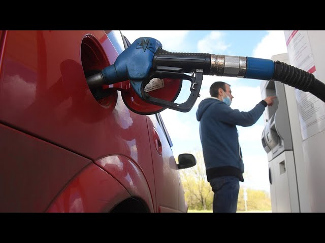 Gas Prices In Russia After The Economic Sanctions Hit | Why Prices Falling?