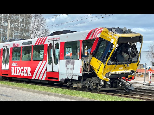 Schwerer Stadtbahn-Unfall in Stuttgart-Wangen | 4197/4198 wird vom Arbeitswagen 2011 abgeschleppt