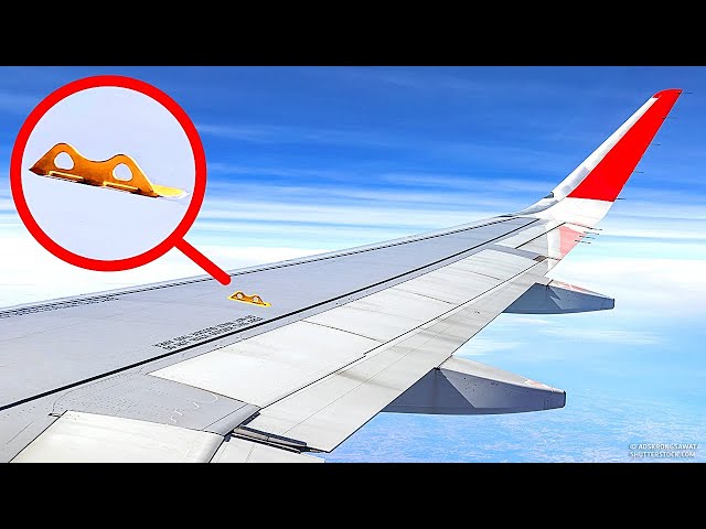 Versteckte Details an Bord eines Flugzeugs
