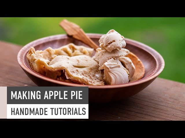 Homemade Apple Pie in 15 minutes // Homesteading