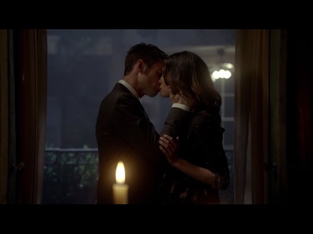 The Originals 1x21 Elijah and Hayley kiss "You always have a choice"