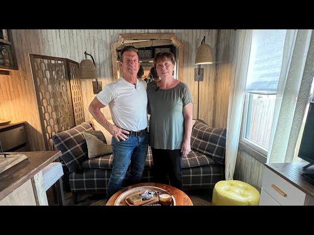 Tiny Home House Tour on “The Grove” Close Living Community is Incredibly Cozy & Beautiful (12’x20’)