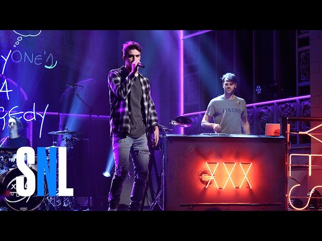 The Chainsmokers: Break Up Every Night - SNL