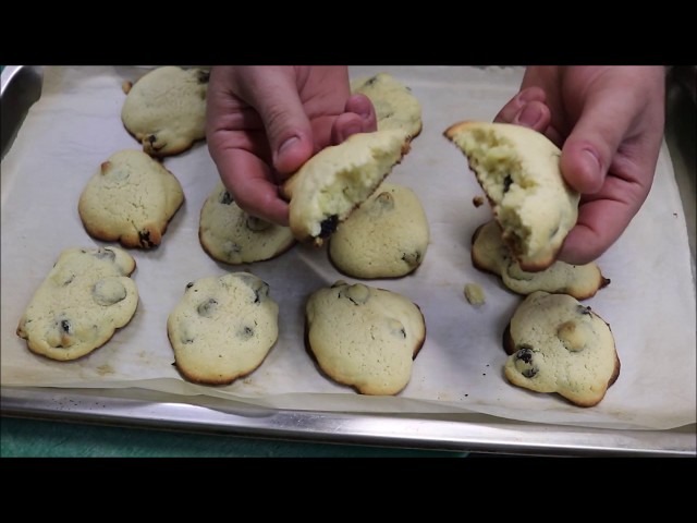 How To Make Persian Raisin Cookies (Shirini Keshmishi)