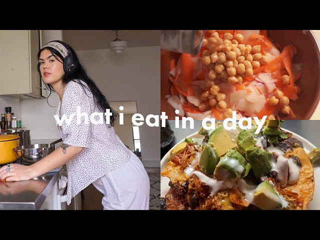What I Eat in a Day / Quarantine Vlog, Vegan, Easy