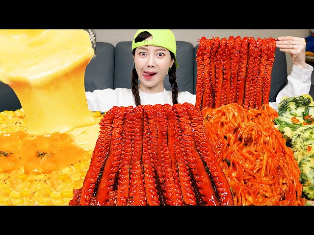 [Mukbang ASMR] Octopus Legs 🐙 Corn Cheese Seafood Noodles Kalguksu Koreanfood Kimchi Recipe Ssoyoung