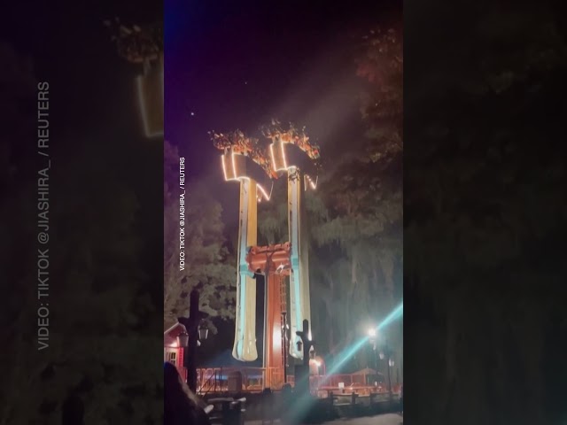 Passengers get stuck upside down after amusement park ride malfunctions in Canada