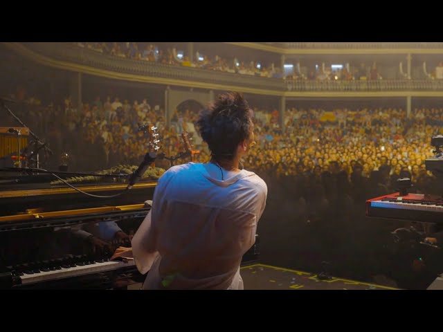 Jacob Collier -  Somebody To Love (Live in Lisbon)