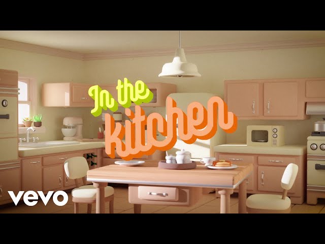 Reneé Rapp - In The Kitchen (Official Lyric Video)