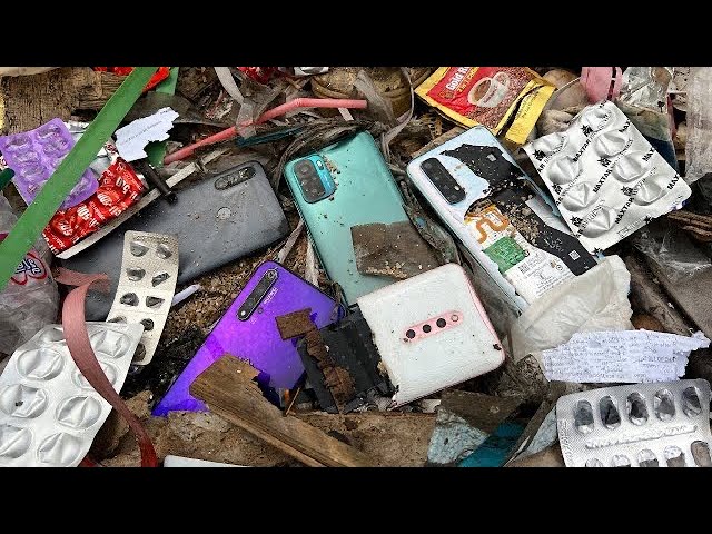 Oppo A 54  I Found many mobile phone cases and Broken Phones from Garbage Dumps