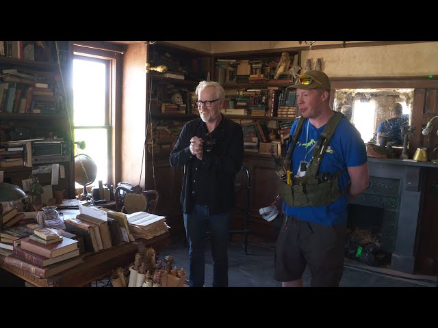 Adam Savage Tours Ghostbusters: Afterlife’s Farmhouse Set!