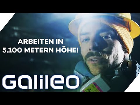 Sauerstoffmangel bei der Arbeit in der höchsten Stadt der Welt | Galileo | ProSieben
