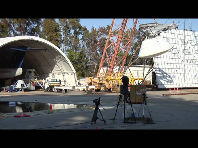 Water impact test of an 18,000-pound Orion space vehicle