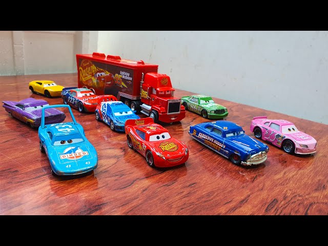 Lightning McQueen Cars: Looking For Disney Pixar Cars in the Water #lightningmcqueen #cars1