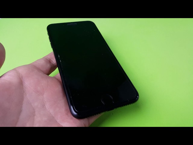 iPhone 7 / 7 Plus: How to Fix Black Screen/ Wont Turn On/ Blank Display
