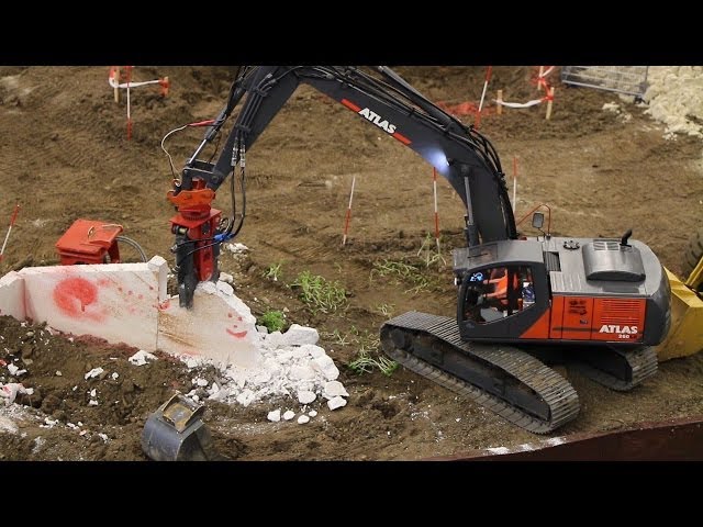 RC Excavator Atlas 260 LC - Intermodellbau Dortmund