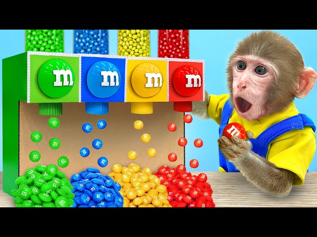 KiKi Monkey try Rainbow M&M Candy Machine challenge & eat watermelon with Ducklings|KUDO ANIMAL KIKI