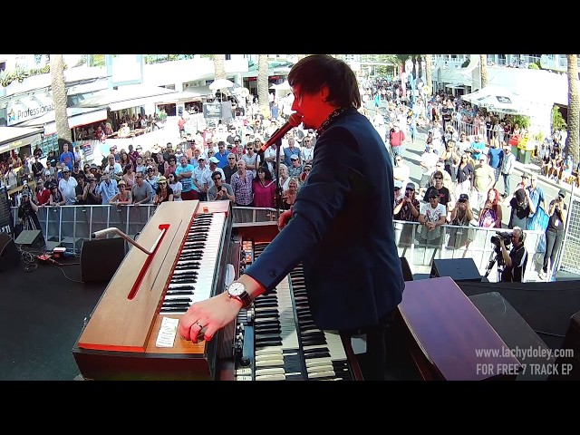 USE ME (Bill Withers) - The Lachy Doley Group - Live at Blues On Broadbeach 2016 (Whammy Clavinet)