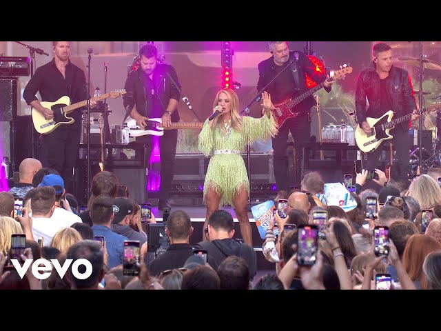 Carrie Underwood - Before He Cheats (Live From The Today Show)