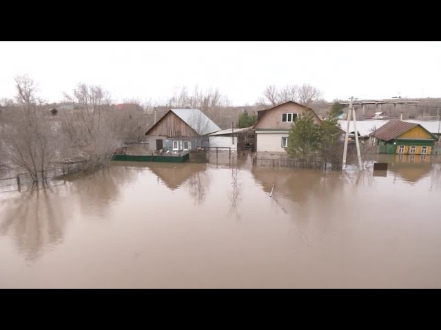 Flooded Russian city calls for mass evacuations | REUTERS