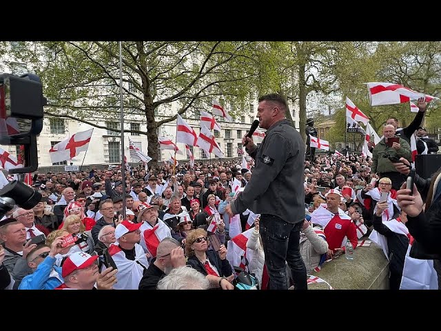 Tommy Robinson! The Police Apologised to Me! (GET KHAN OUT!)