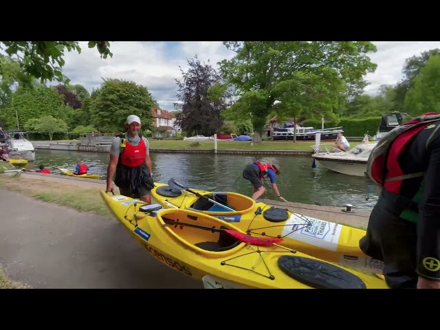 Wickes Colleagues Paddle The Thames - social version.