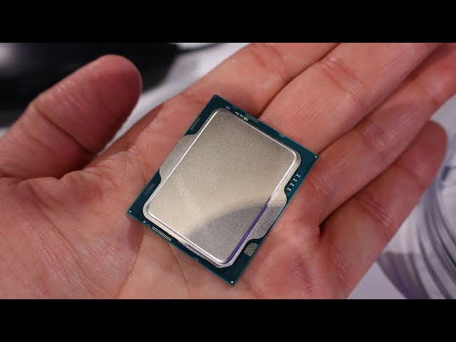 Intel 13th Gen Raptor Lake Hands-ON Gaming And Megatasking Demo!