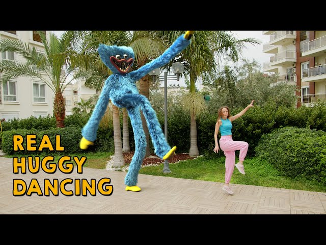 Real Huggy Wuggy Dancing