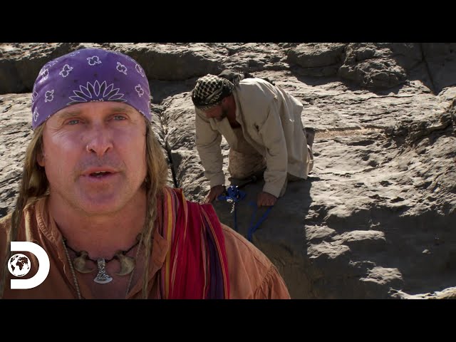 Consiguiendo agua en un árido desierto árabe | Desafío x 2 | Discovery Latinoamérica