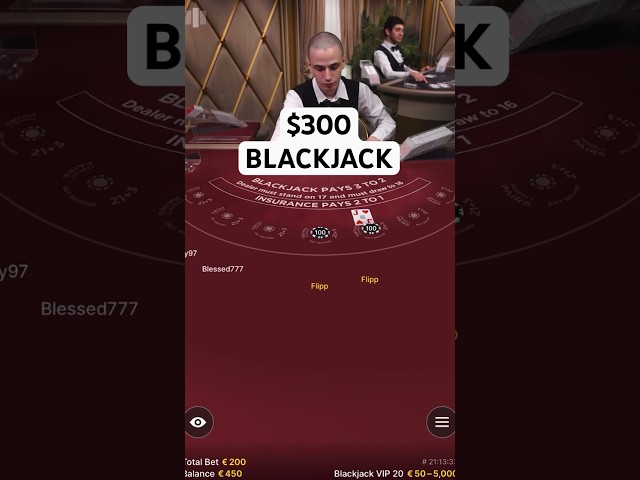 Double 11 vs 8? $300 blackjack bet #shorts