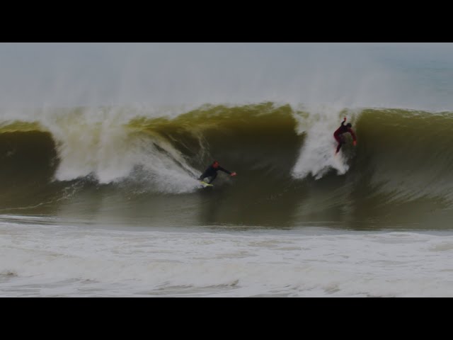 UNBELIEVABLE CLIP OF SURFER GETTING SNAKED at SUPERTOBOS