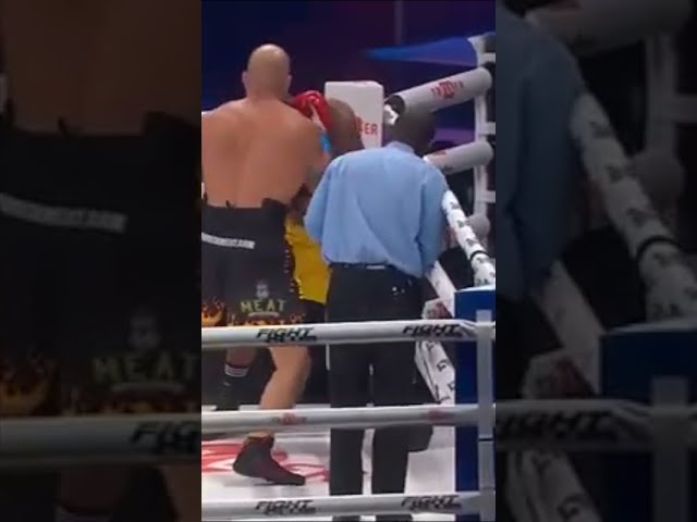 Anderson Silva Brutally Knocks Out Tito Ortiz! 😵