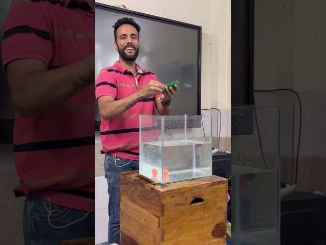 Concept of Buoyant force I Ashu Sir #scienceexperiment #shorts #physics #funny #comedy
