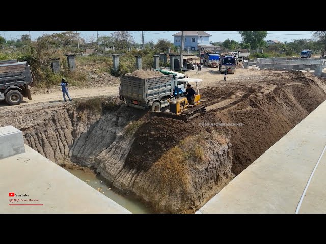 EpAll_As A Whole Videos Drain​ Sewer Construction Was​ Filled Of Sand With KOMATSU D20P Dozer Truck
