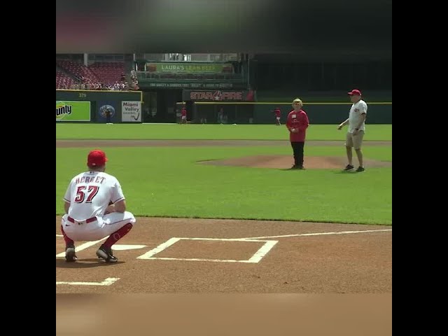George Vogel honored at Reds game