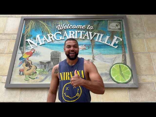 Spending the Day at Margaritaville Beach Resort in the Bahamas | Royal Caribbean Specialty Dining!