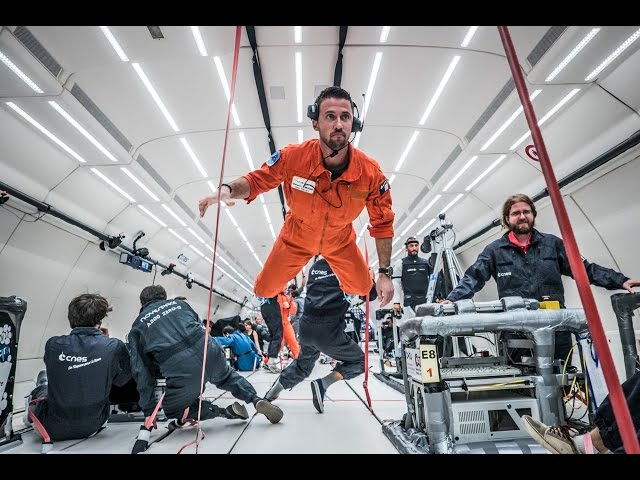 Guillaume Néry in Zero G