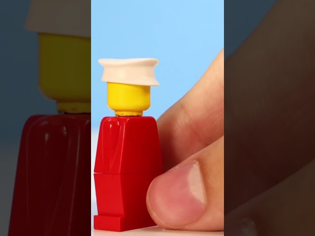 THIS OLD MINIFIGURE DOESN'T HAVE ARMS | AI WAR Day 47